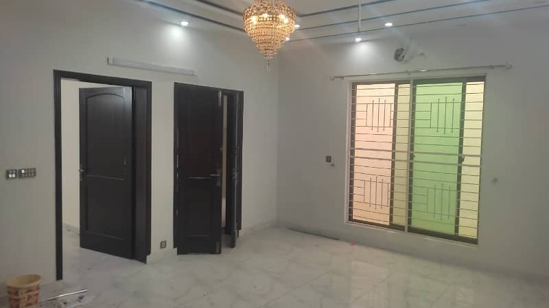 05 MARLA TILE FLOOR HOUSE FOR RENT IN JOHAR TOWN LAHORE 0