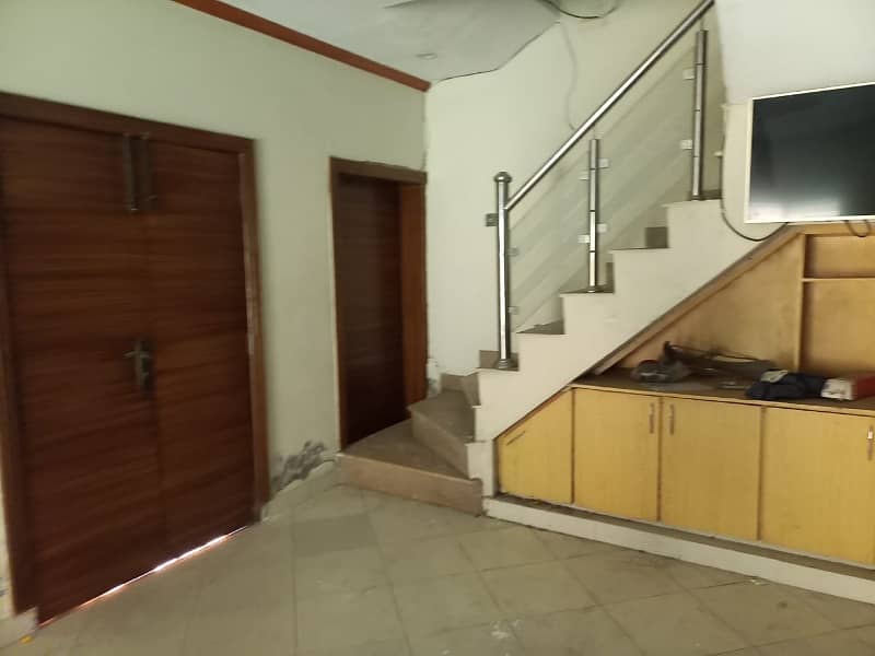 05 MARLA TILE FLOOR HOUSE FOR RENT IN JOHAR TOWN LAHORE 6