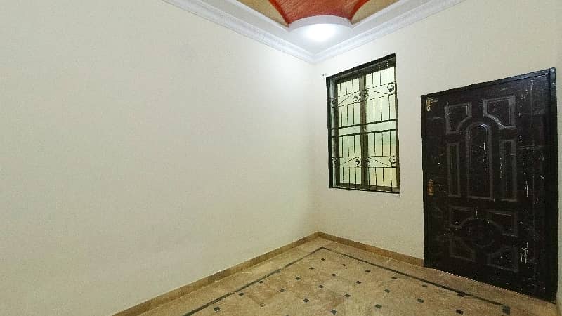 Prime Location 788 Square Feet House In Nishtar Colony Best Option 7