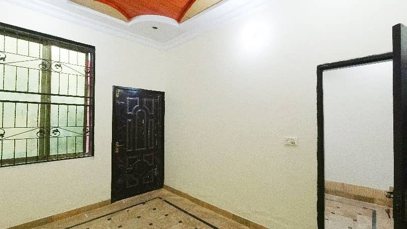 Prime Location 788 Square Feet House In Nishtar Colony Best Option 8