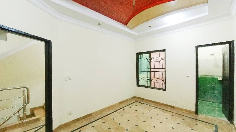 Prime Location 788 Square Feet House In Nishtar Colony Best Option 25