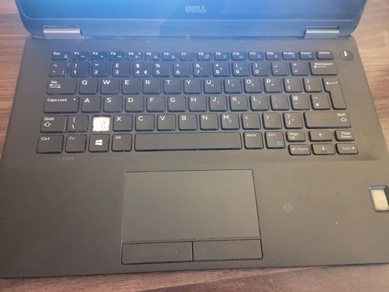 Dell Latitude E7270 3