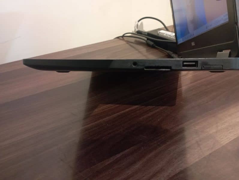 Dell Latitude E7270 6