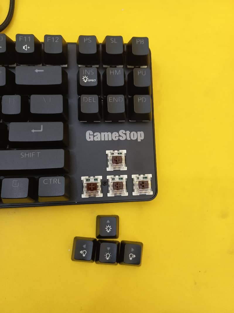 Mechanical GameStop GS200 RGB Gaming Keyboard with Outemu Brown Switch 6