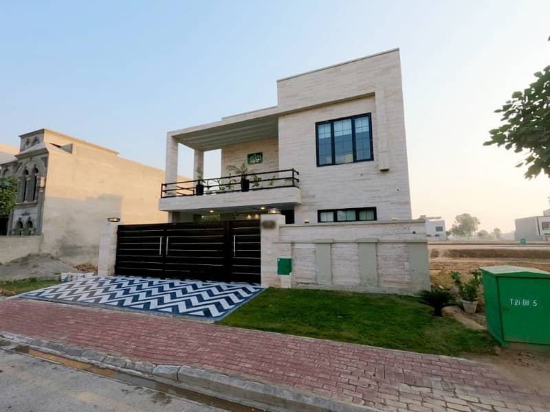 In Bahria Town - Tauheed Block House Sized 10 Marla For sale 3