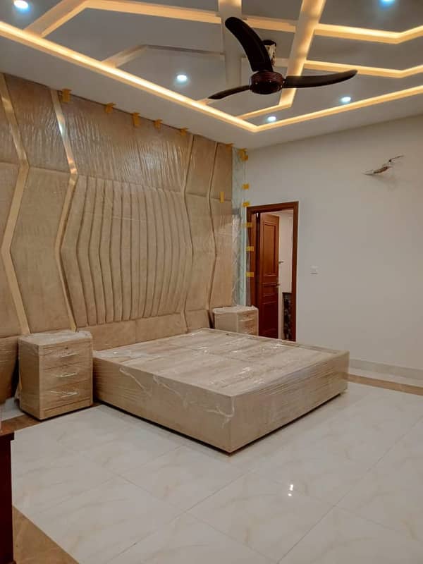 BRAND NEW 10 MARLA FURNISHED HOUSE AVALIABLE FOR RENT SECTOR D BLOCK CHAMBILI GHULMOHER BAHRIA TOWN LAHORE 15