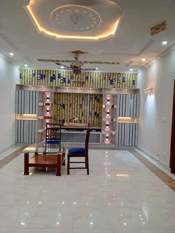 BRAND NEW 10 MARLA FURNISHED HOUSE AVALIABLE FOR RENT SECTOR D BLOCK CHAMBILI GHULMOHER BAHRIA TOWN LAHORE 22