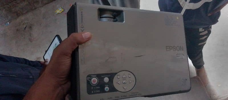 Epson LCD projector model emp -750 All ok 03024568268 2