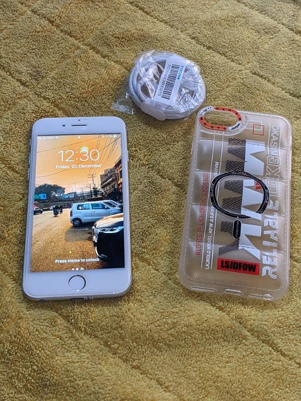 iphone 6 non PTA 64 gb 10by10 condition 0