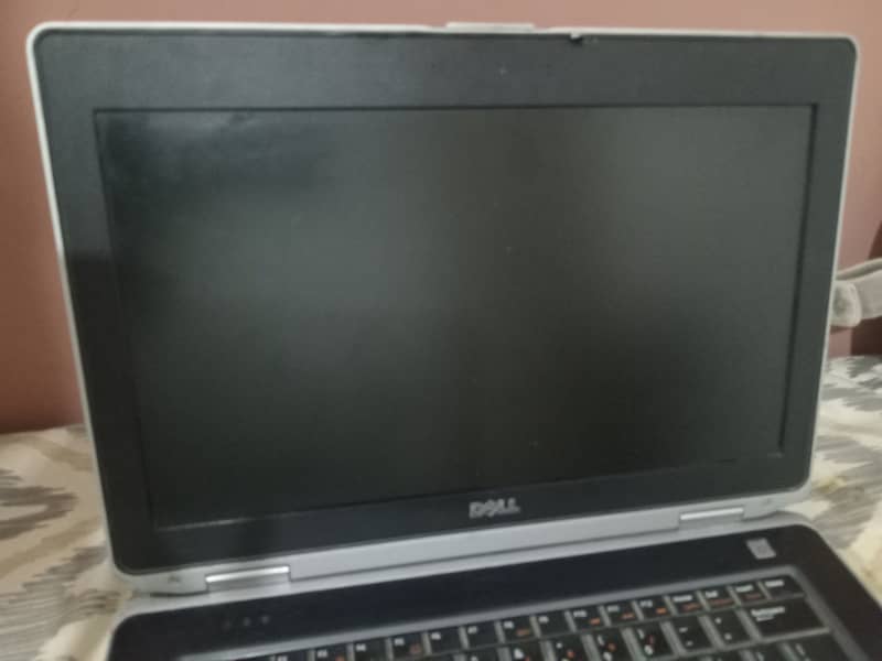 Dell latitude E6430 0