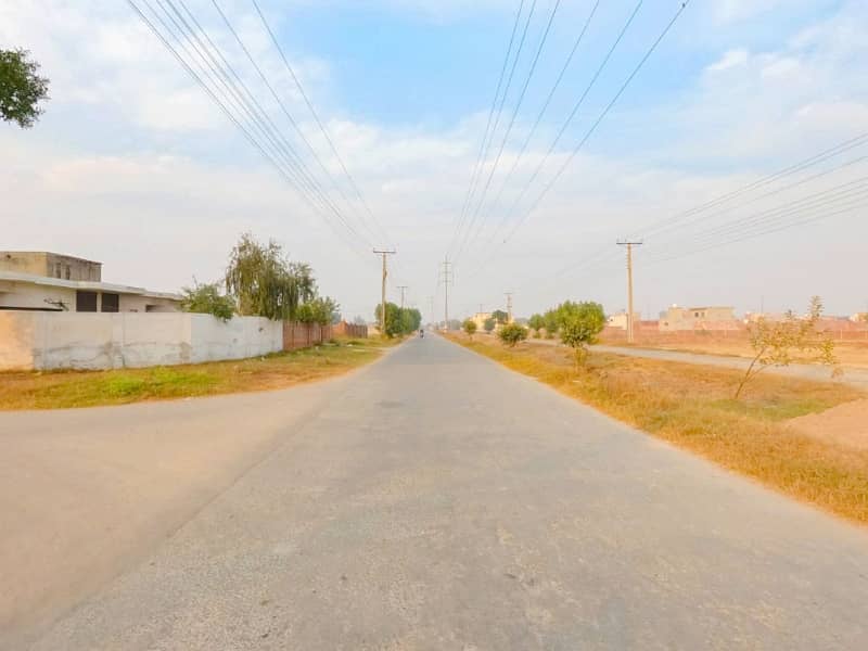 1 kanal Residential Plot Available For Sale In  Nishat  Block 2