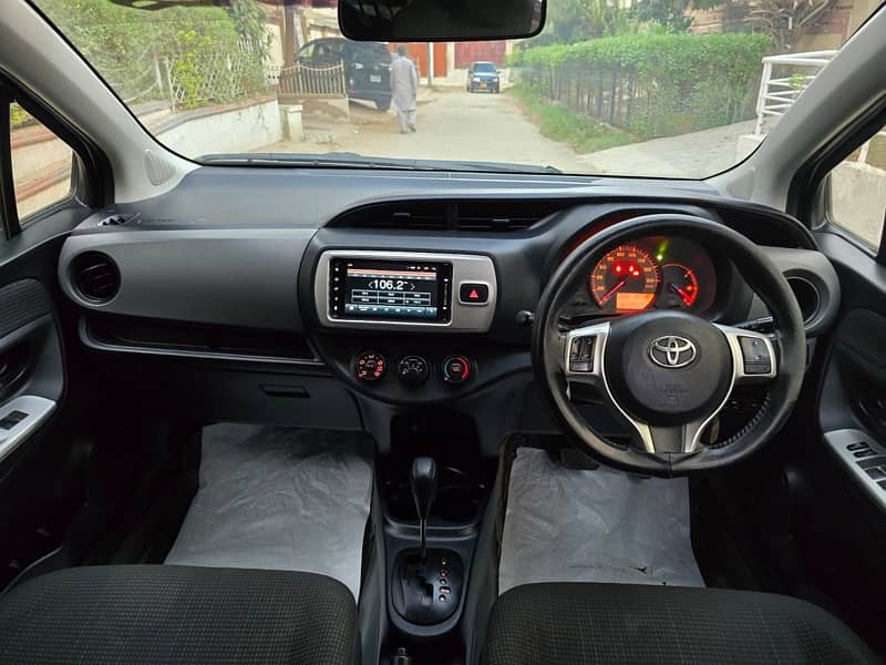 Toyota Vitz 2014 9