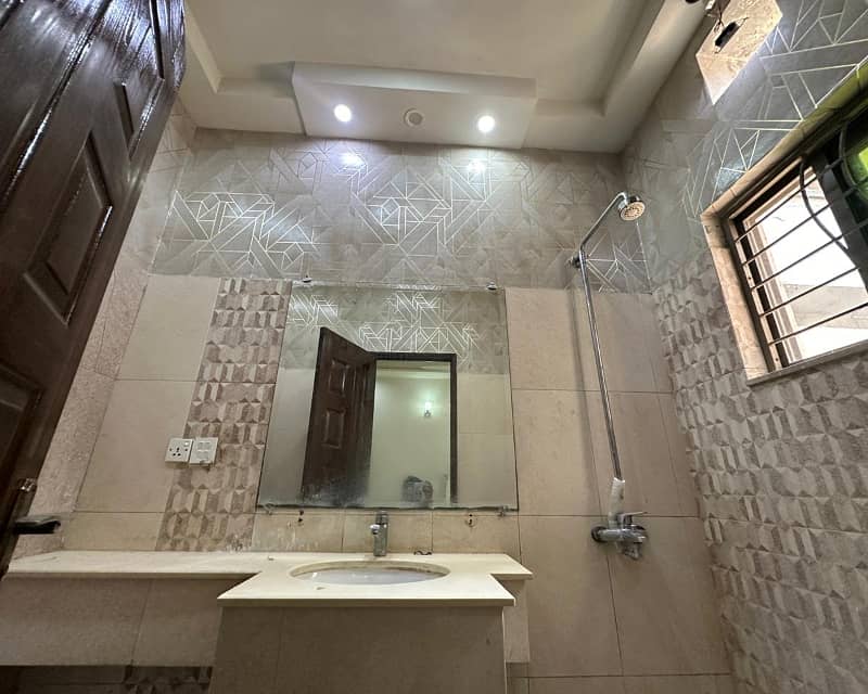 5 Marla Luxury Modern House Available For Sale In Paragon City Lahore 7