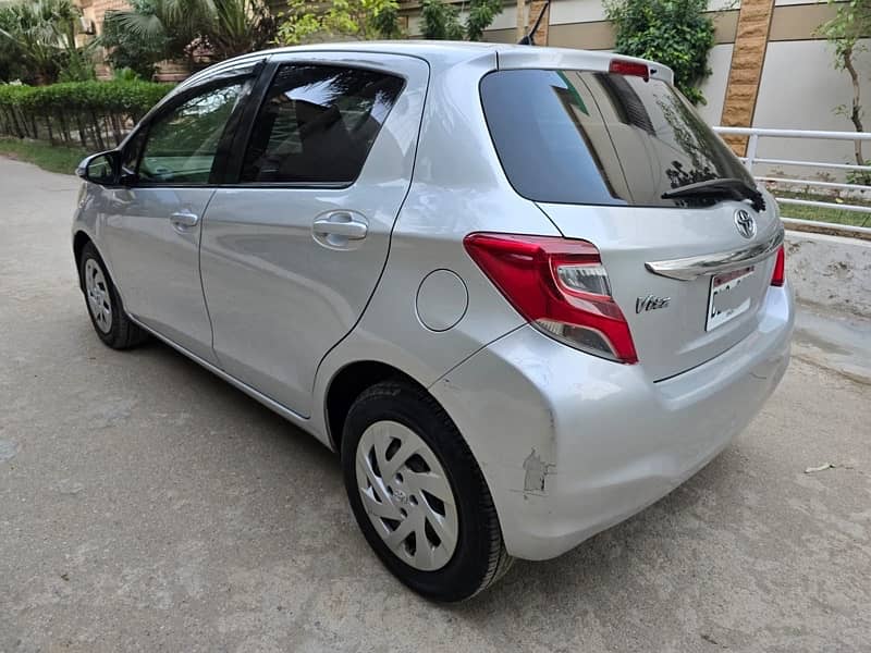 Toyota Vitz 2014 3