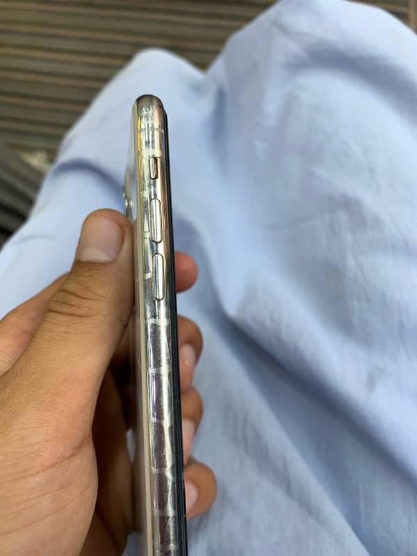 Iphone 11 pro 25gb non approve 1