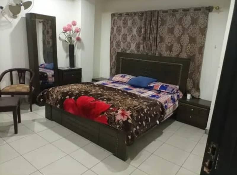 Two bedroom phr day Short Time flats available Bahria Twon 2