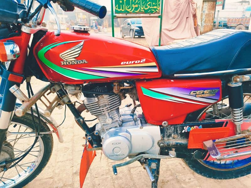 Honda CG125 2014 Model Lush Condition 2