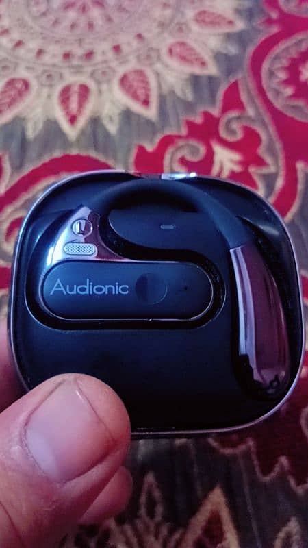 Audionic air bud 5