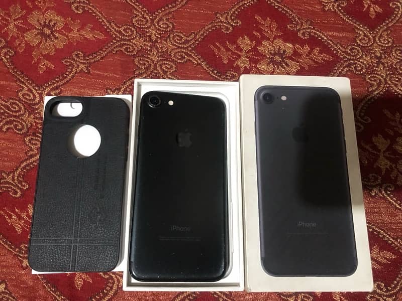 IPhone 7 Pta 10 by 10 with box 1