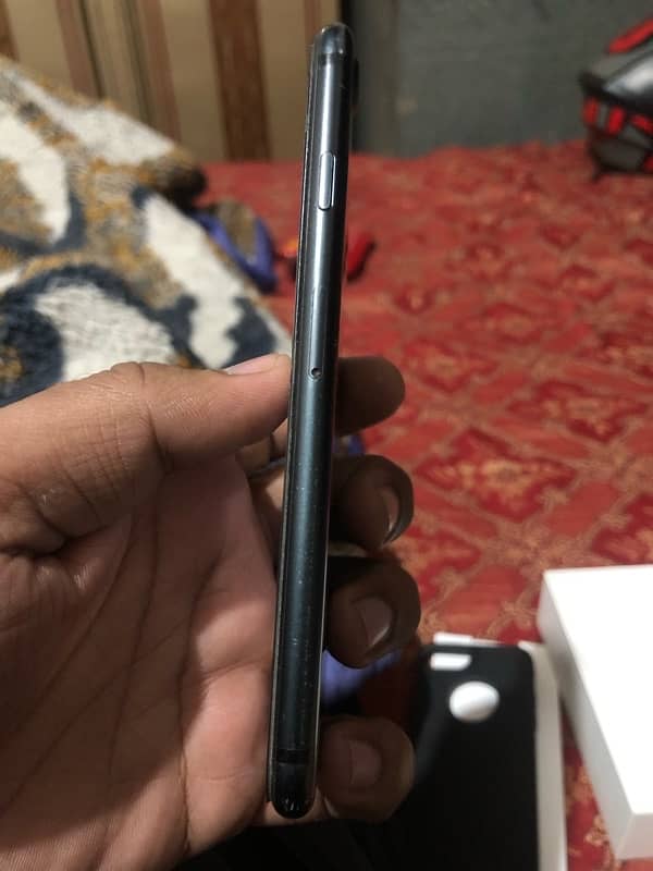 IPhone 7 Pta 10 by 10 with box 3