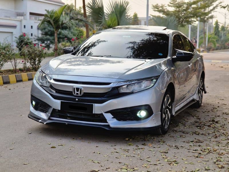 Honda Civic VTi Oriel  2016/17 1