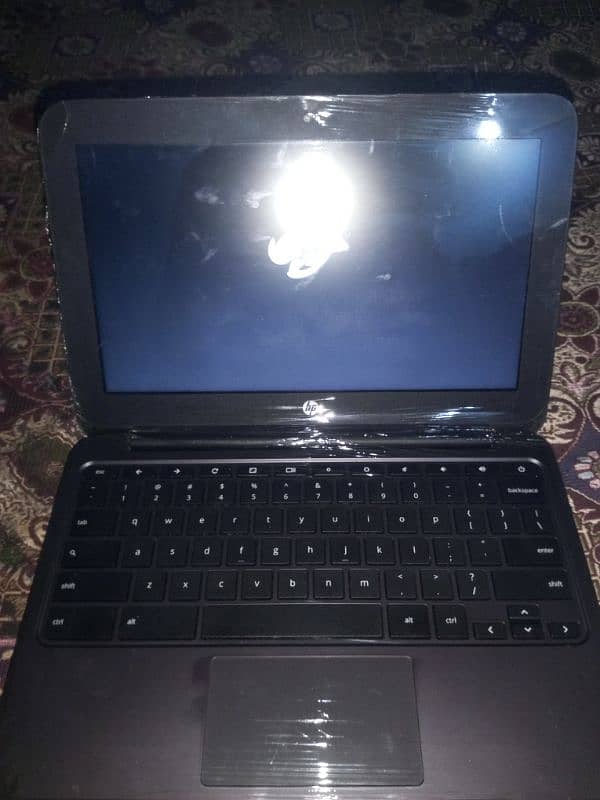 chrome book fully like new 1