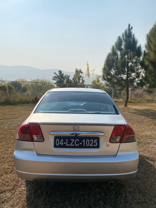 Honda Civic EXi 2004 4