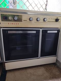 gas cooking range in good condition