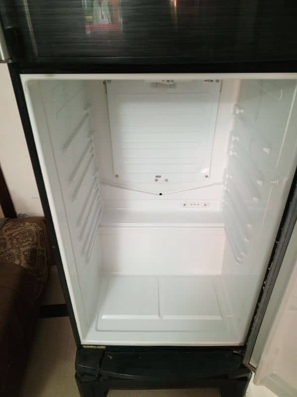 Dawlance Refrigerator/Fridge 3