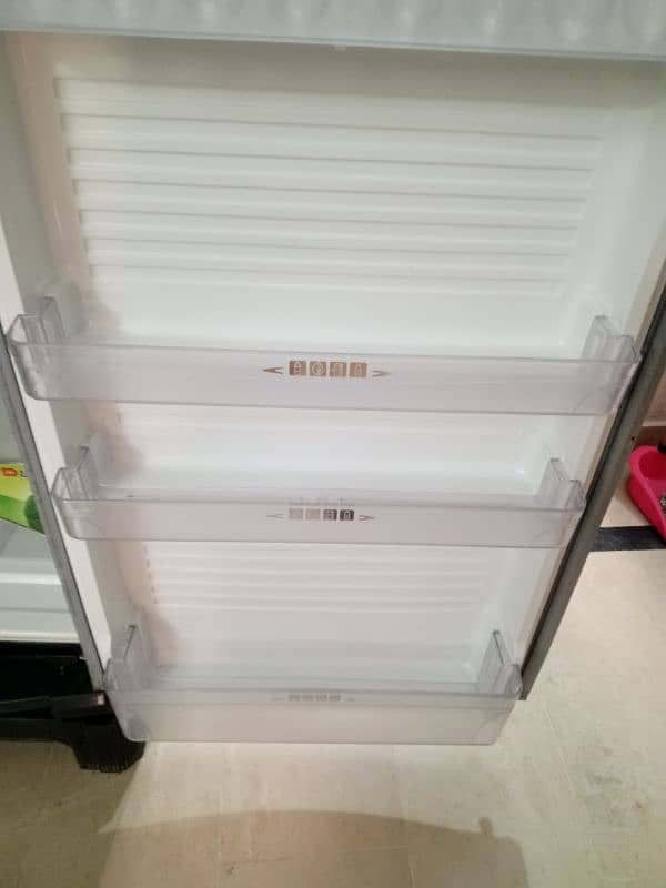 Dawlance Refrigerator/Fridge 7