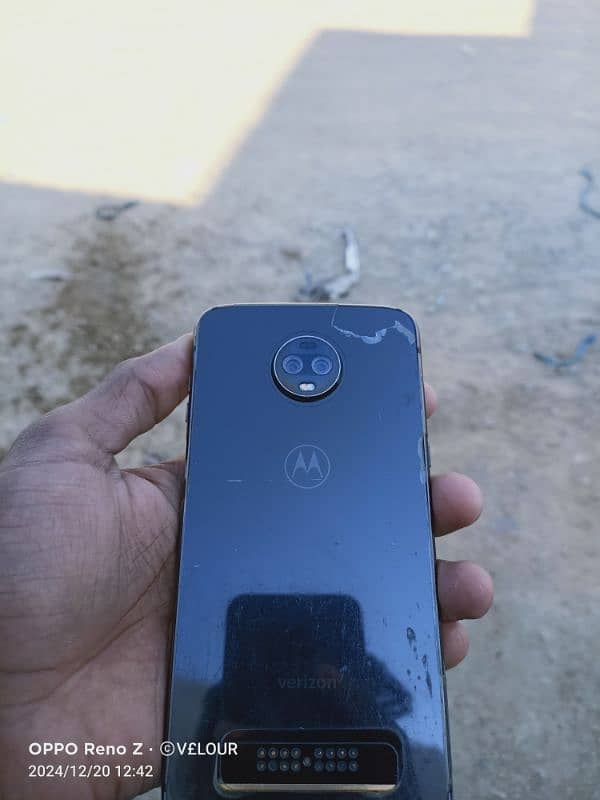 Moto Z3 4/64 Rom 2