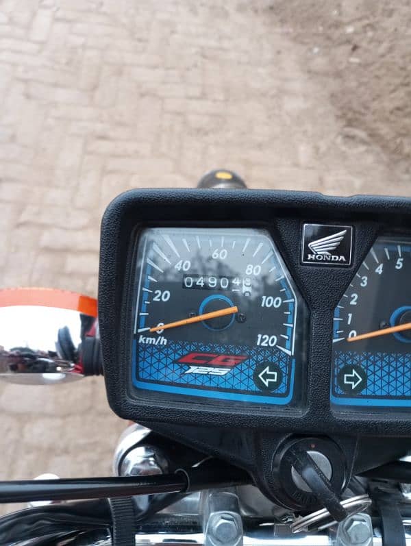 honda 125 bic for sale 24 modal 03451400338 03464952094 14