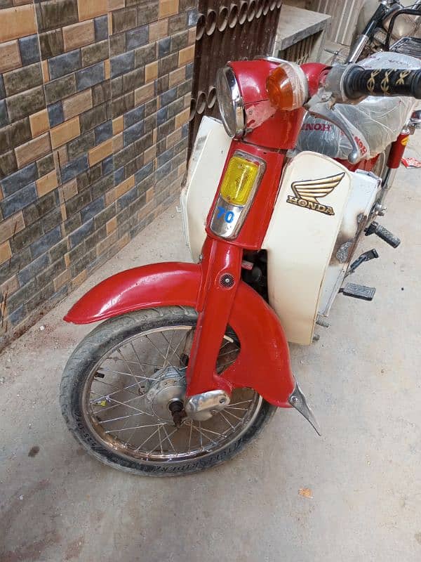 Honda 70 cc bike 1