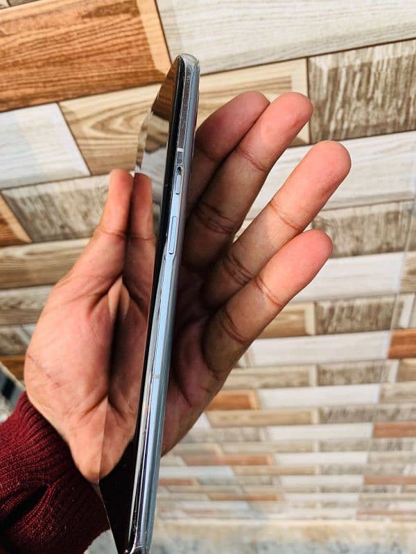 OnePlus 9 pro 12/255 hai glass break global official pta 2