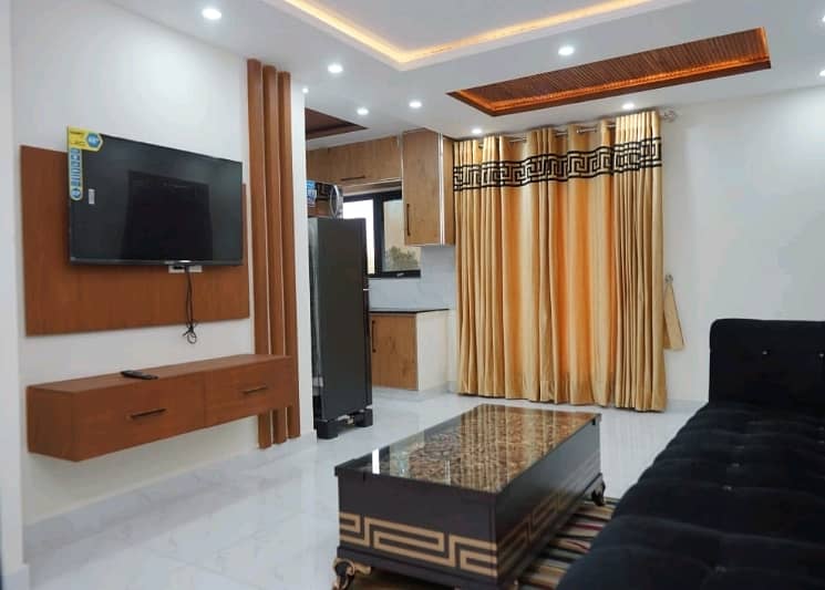 374 Square Feet Flat For sale In Bahria Town - Sector C Lahore 0