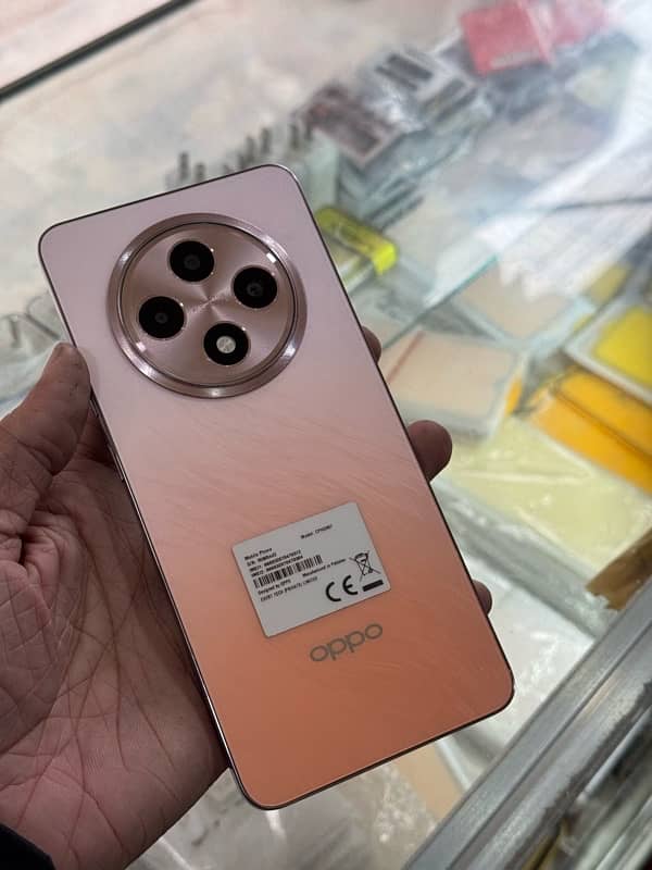 OPPO Reno 12F 0