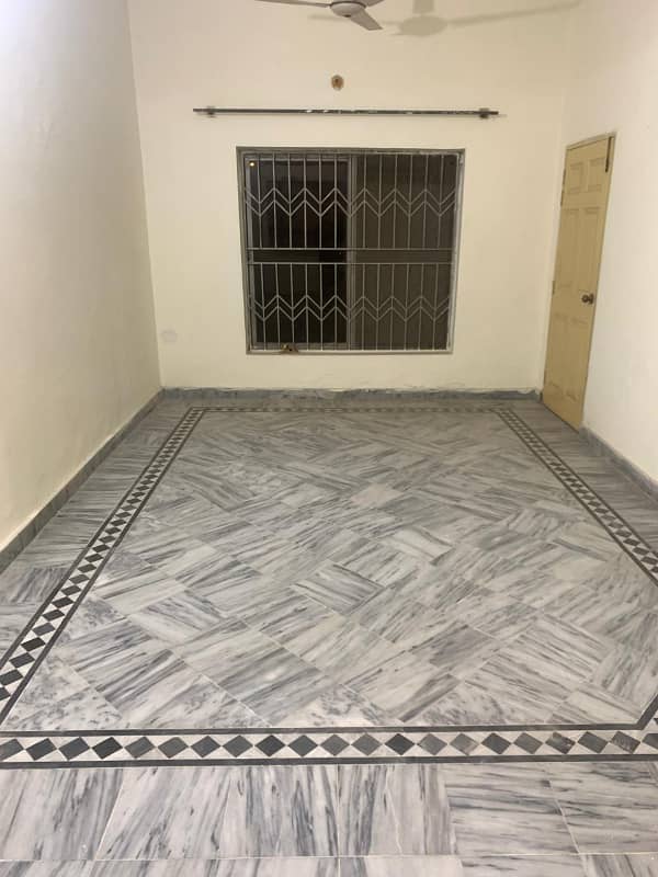 Saperate gate Ground floor for rent in misryal road near Askari shadi hal 7