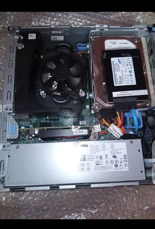 Urgent Sale (i3-6100 + 2GB Amd GPU) 1