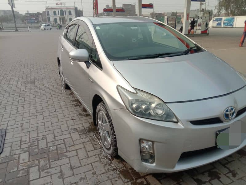 Toyota Prius 2015 1