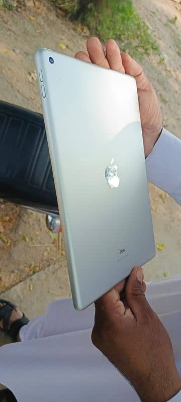 ipad 8th genration 32gb 2