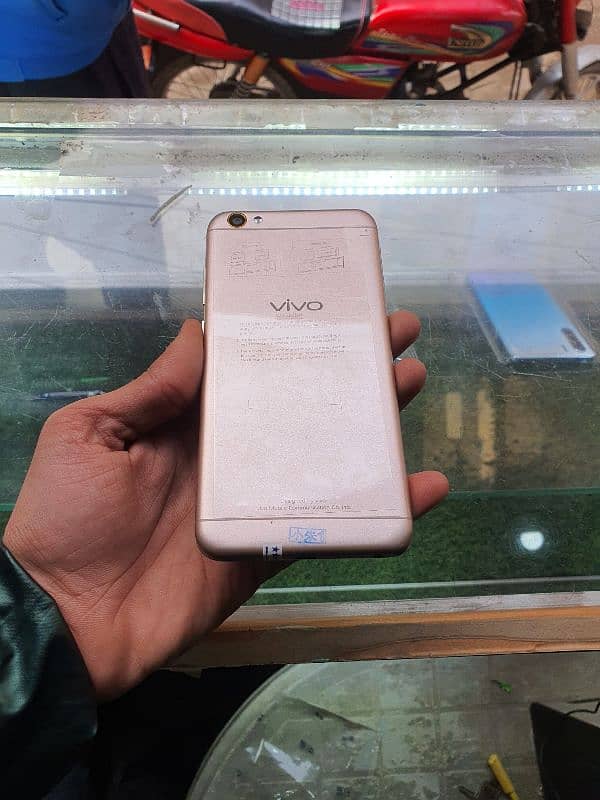 Vivo Y67 4gb 64gb PTA Approved 1