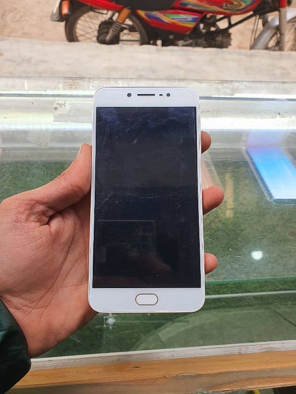 Vivo Y67 4gb 64gb PTA Approved 3