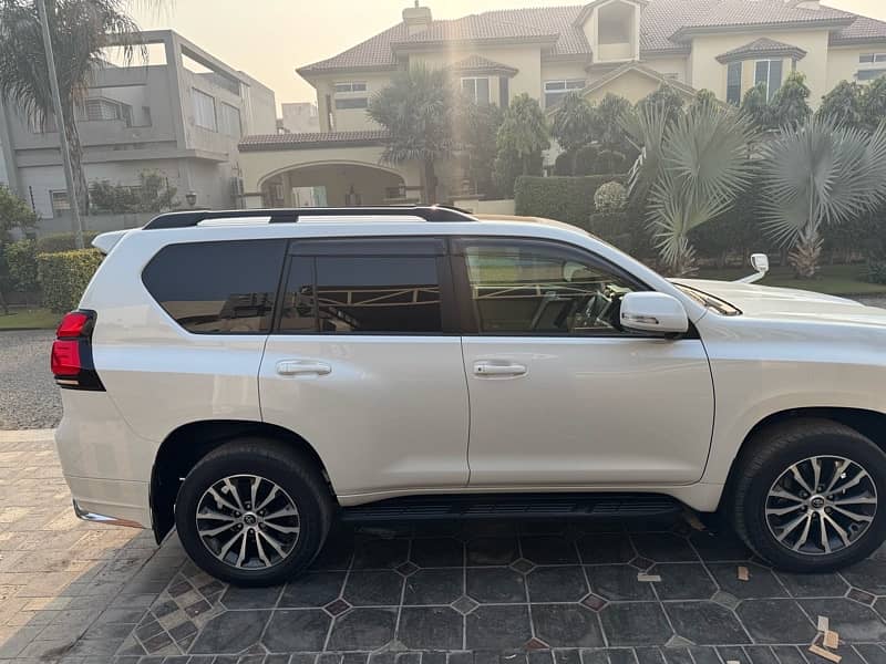 TOYOTA PRADO TXL 2019 7 SEATER PEARL WHITE BIEGE ROOM DEC 2024 IMPORT 3