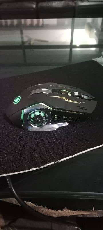 Rechargeable RGB Wireless Mouse - Gaming & Office, Silent Click 8