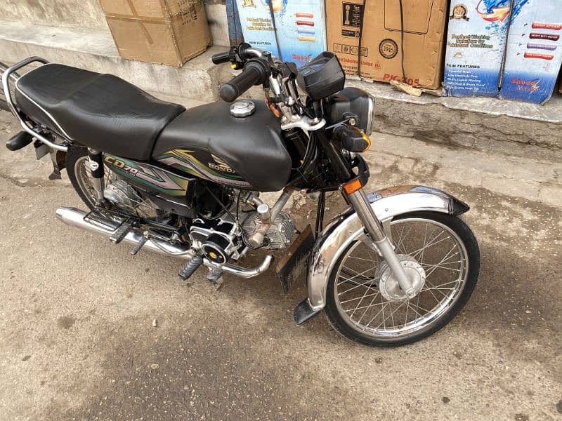 Honda cd 70 2023 model black colour in mint condition 3