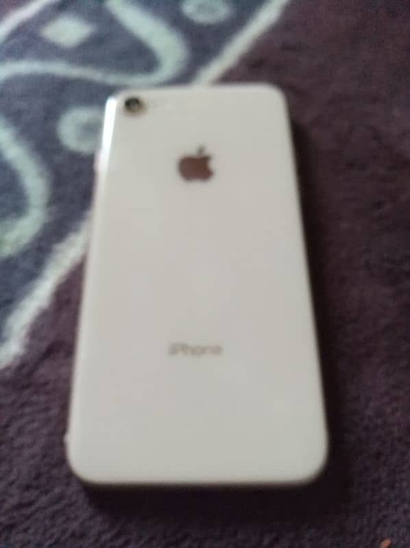 IPHONE 8 GOLD NON PTA 12