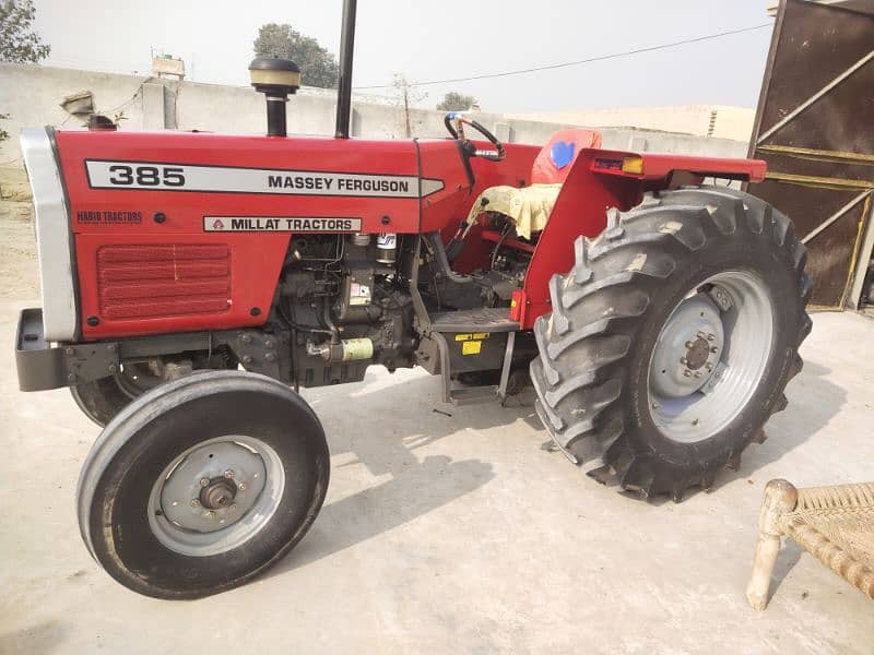 Tractor Massey 385 13