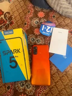 tacno spark 5pro 4/64GB 5000mh battery with box