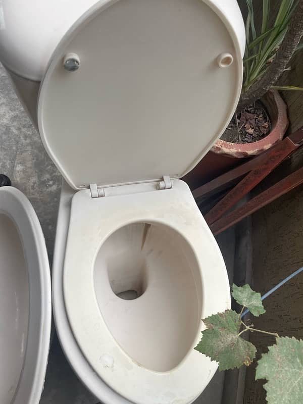 Porta 2 piece WC Toilet Commode 3