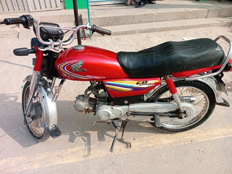 CD 70 honda 14 model condition 10 by 9 0